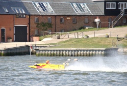 Powerboat Racing Oulton Broad